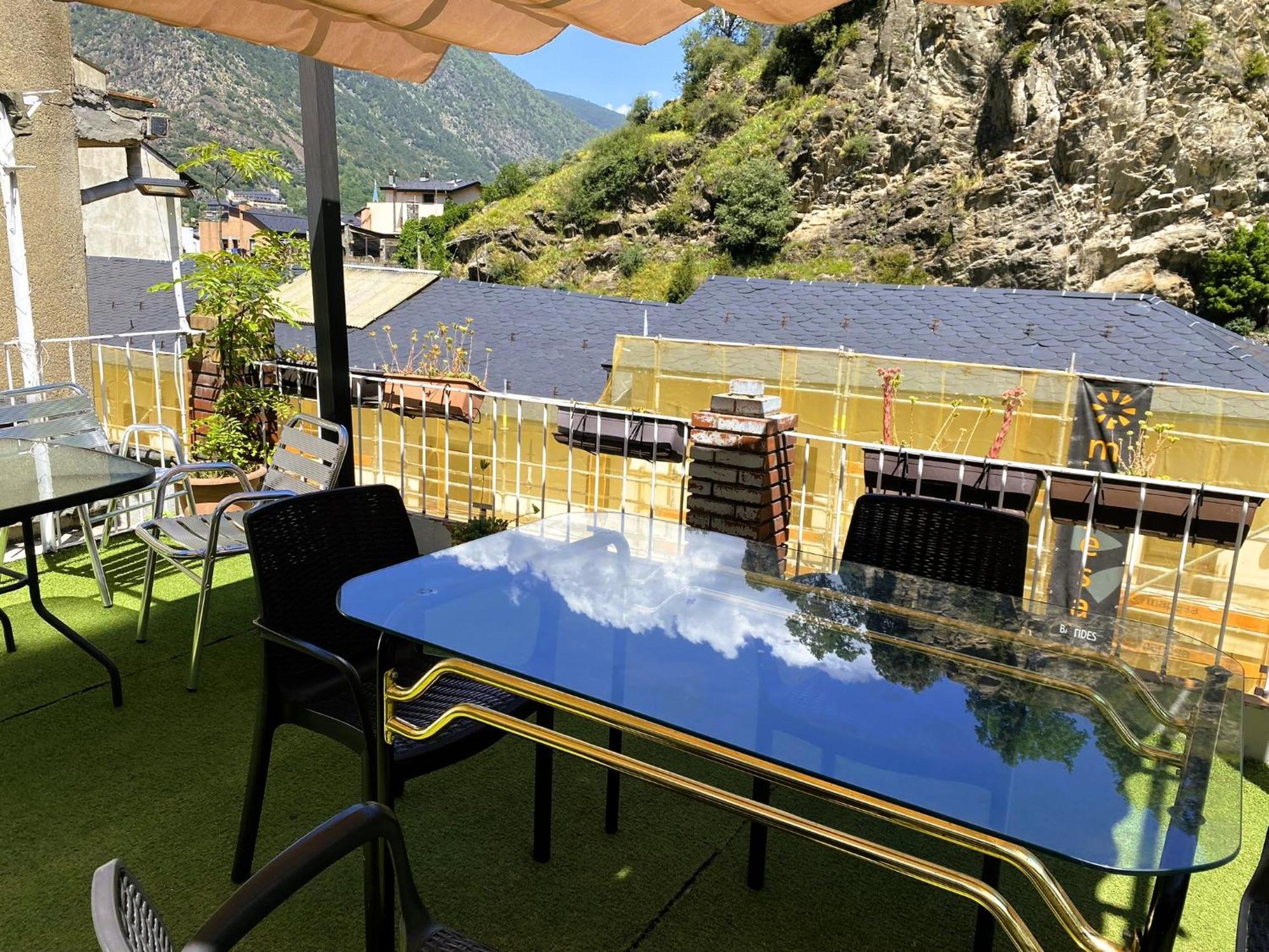 Alberg Els Andes Andorra la Vella Buitenkant foto